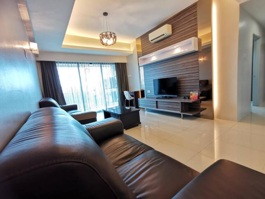 Glamorous At Kinta Riverfront Apartment Ipoh Exterior foto